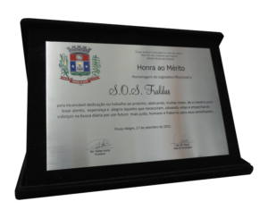 Placa de Honra ao Mérito com estojo Luxo- M01